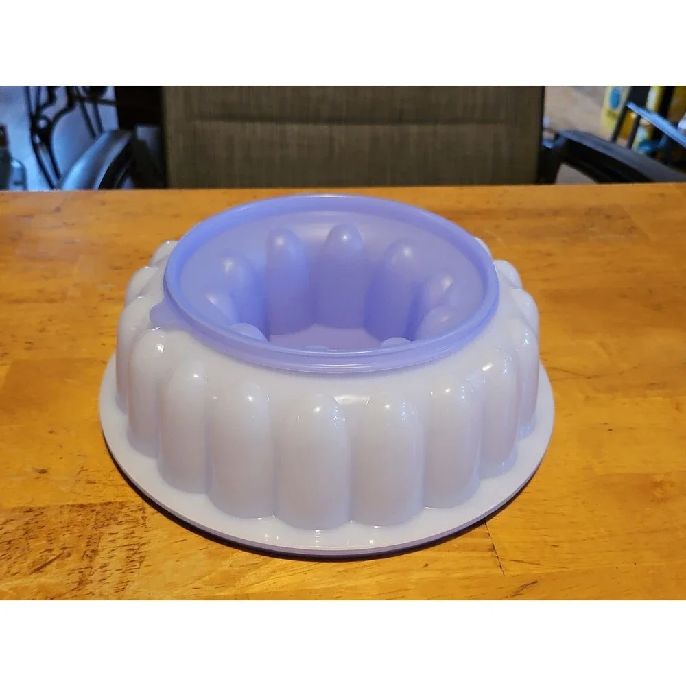 Vintage Tupperware Lavender & Purple #1202 Jel-Ring Jello Mold 3 Piece Set EUC